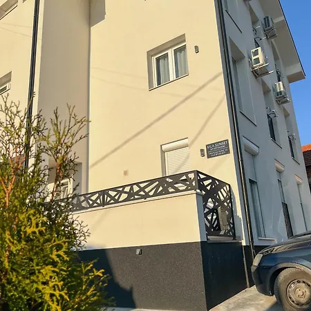Sunset Apartment *